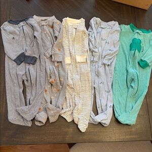 Carters Onesie Bundle Set - 9 months